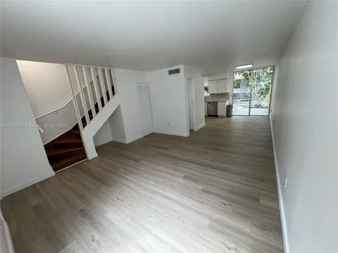 6007 SW 69th St Unit 74, South Miami, FL MLS: A11762515
