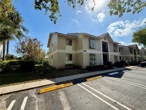 717 Gardens Dr Unit 102, Pompano Beach, FL MLS: A11764021