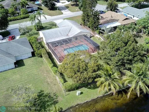 240 Sandpiper Ave, Royal Palm Beach, FL MLS: A11756903