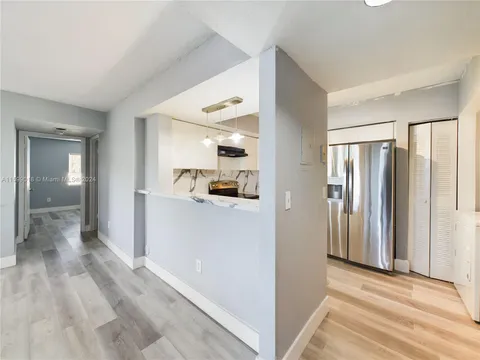 18890 NW 57th Ave Unit 112, Hialeah, FL MLS: A11599018