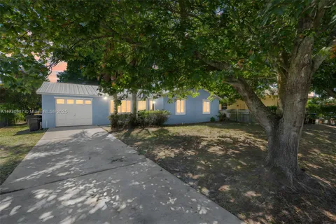 3185 SW Crumpacker St, Port St. Lucie, FL MLS: A11770967