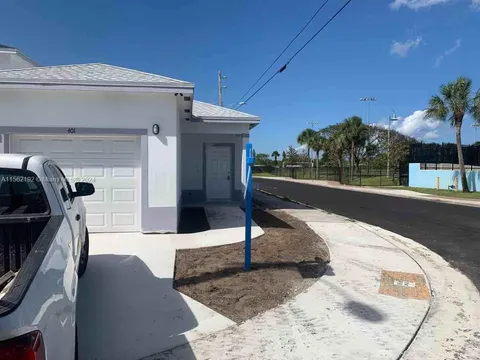 401 NW 12th Ave, Boynton Beach, FL MLS: A11562192