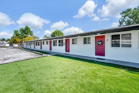 2308 Jackson St Unit 5, Hollywood, FL MLS: A11763124