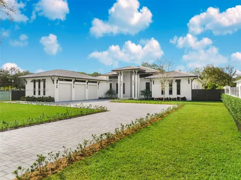 7110 SW 82 Ave, Miami, FL MLS: A11758180