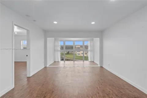 5851 NW 62nd Ave Unit 312, Tamarac, FL 33319 - MLS#: A11754419