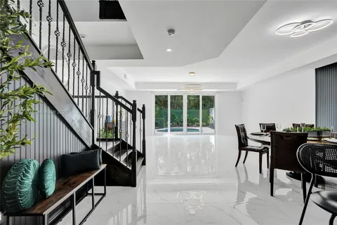 2708 NE 30th Pl, Fort Lauderdale, FL MLS: A11789647