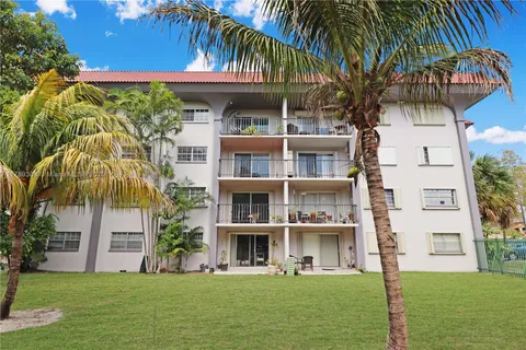 8101 SW 72nd Ave Unit 304W, Miami, FL MLS: A11789308