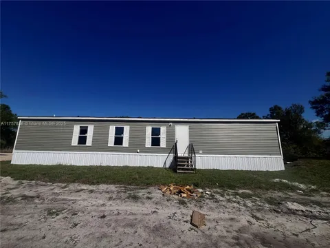 8414 Sweden Blvd, Port Charlotte, FL MLS: A11757838