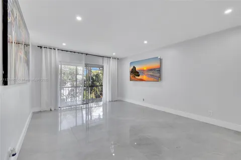 2271 NE 68th St Unit 2026, Fort Lauderdale, FL MLS: A11766602