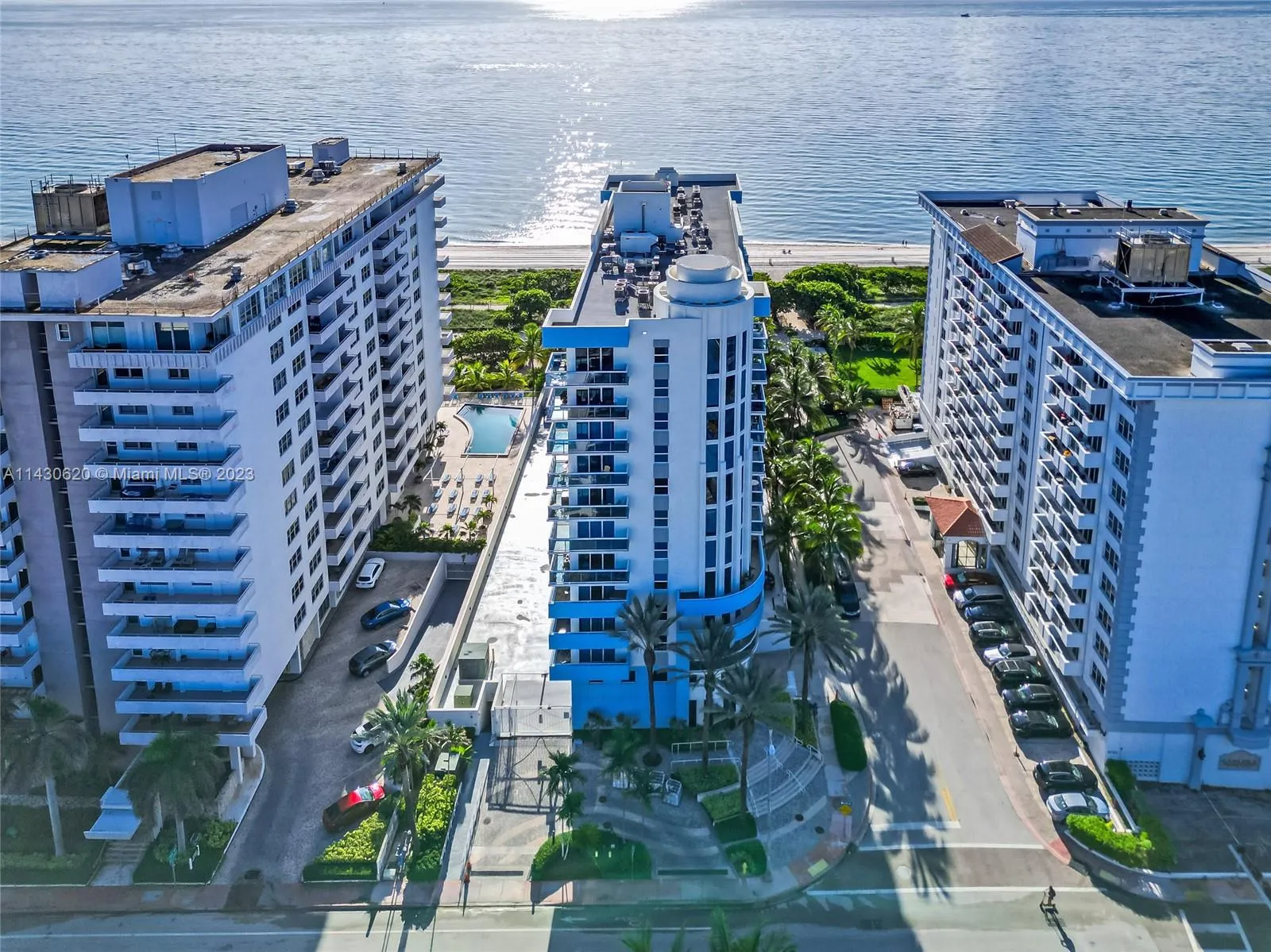 9201 Collins Ave Unit 523