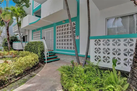 350 Collins Ave Unit 310, Miami Beach, FL 33139 - MLS#: A11731063