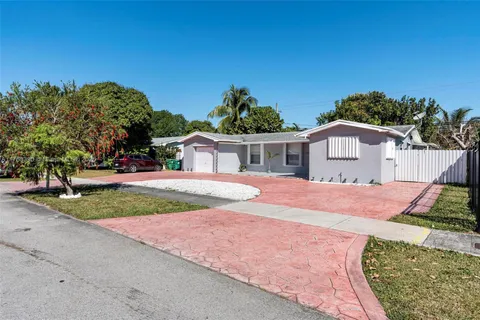 11261 SW 177th St, Miami, FL MLS: A11763390