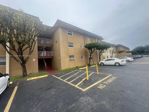 4655 Palm Ave Unit 221, Hialeah, FL MLS: A11792776