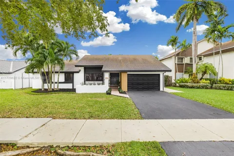 10844 SW 142nd Pl, Miami, FL 33186 - MLS#: A11729622
