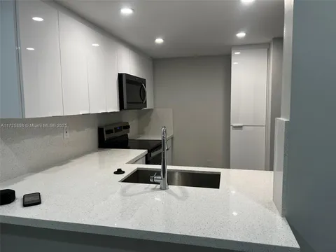 11790 SW 18th St Unit 221-3, Miami, FL 33175 - MLS#: A11725308
