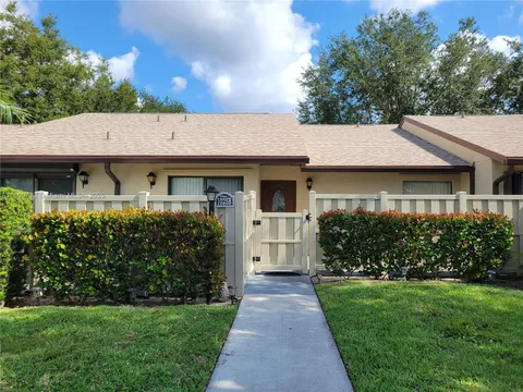 1025 Green Pine Blvd Unit B, West Palm Beach, FL MLS: A11800773