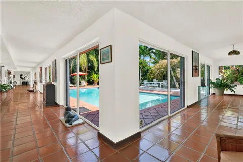 8150 SW 77th St, Miami, FL MLS: A11799340