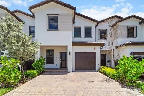 221 159th Way, Pembroke Pines, FL 33027 - MLS#: A11628733