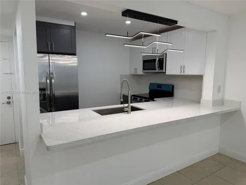 5755 W 20th Ave Unit 412, Hialeah, FL MLS: A11722634