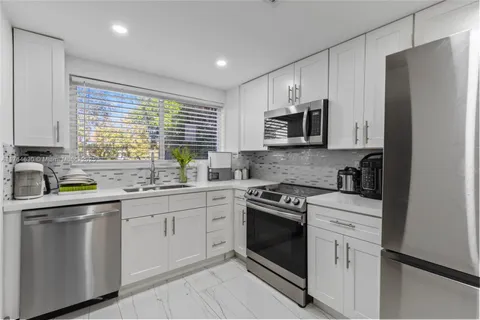 4141 NW 21st St Unit 102, Lauderhill, FL MLS: A11764630