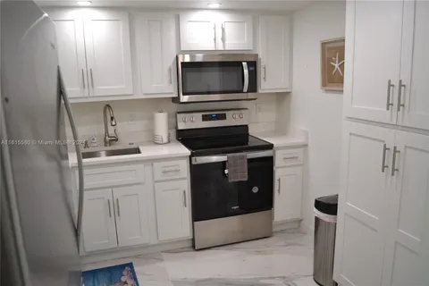 320 seaview Court Unit 2-1207, Marco Island, FL MLS: A11615560