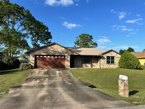 131 Hammock SE Rd, Palm Bay, FL MLS: A11692322