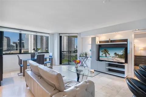 540 Brickell Key Dr Unit 1411, Miami, FL MLS: A11791876