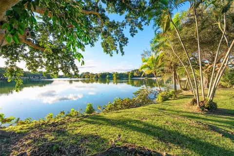 9000 School House Rd, Coral Gables, FL 33156 - MLS#: A11801182