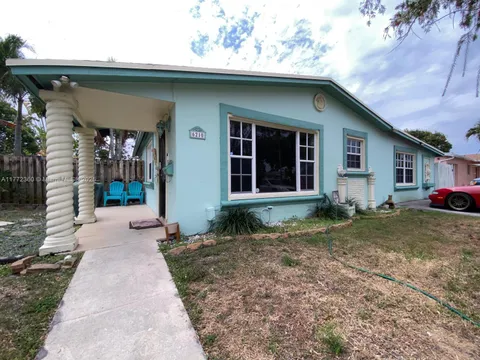 6210 NW 17th St, Sunrise, FL MLS: A11772360