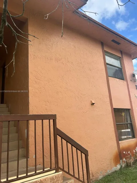 2480 W 67th Pl Unit 12-12, Hialeah, FL MLS: A11788359