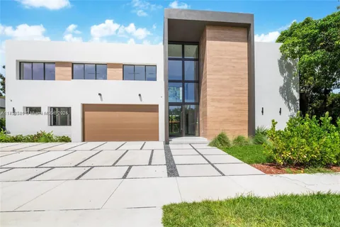 8000 SW 62 Ct, Miami, FL 33143 - MLS#: A11752521