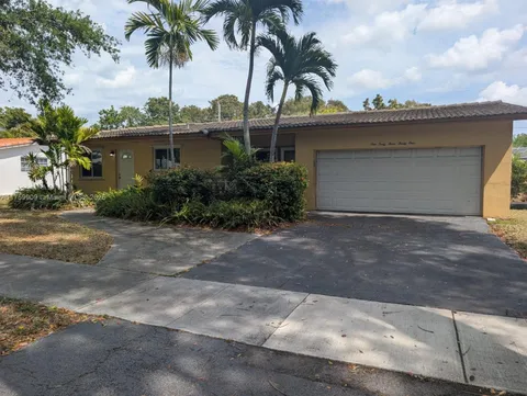 14331 Lake Saranac Ave, Miami Lakes, FL MLS: A11759909
