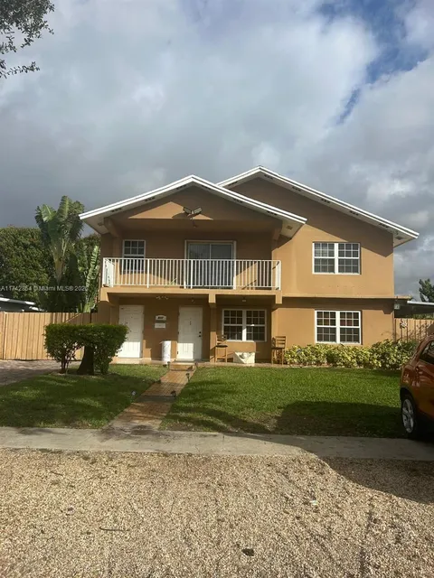 911 E 14th Pl, Hialeah, FL 33010 - MLS#: A11742854