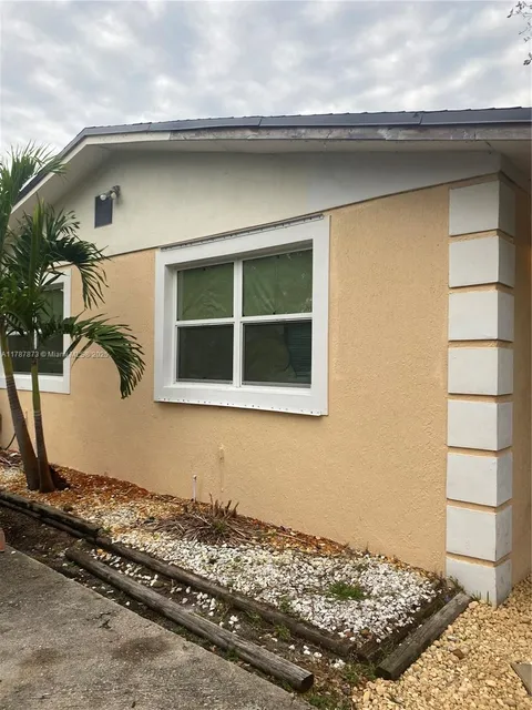 2735 NW 6th Ct, Fort Lauderdale, FL MLS: A11787873
