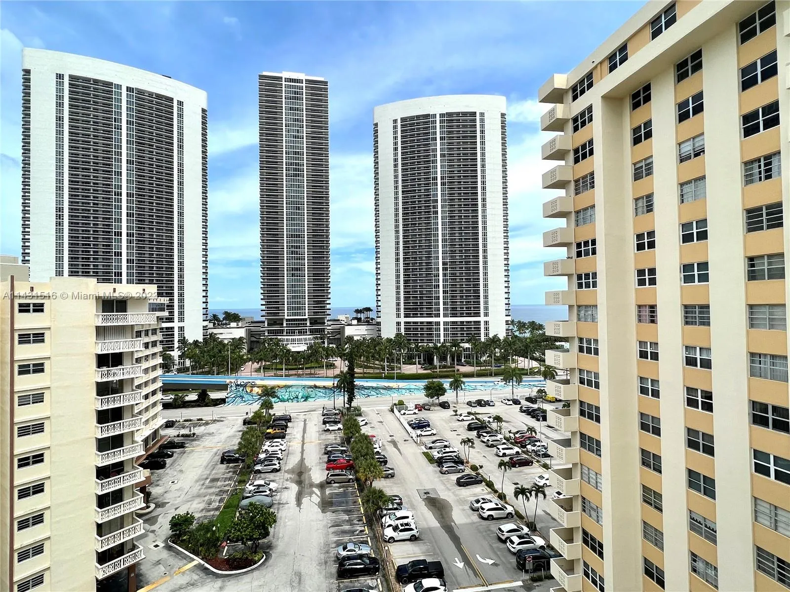 1817 S OCEAN DR PH 25