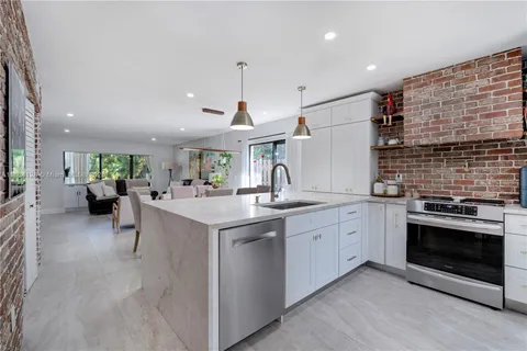 21830 Cypress Cir Unit 27E, Boca Raton, FL MLS: A11804128