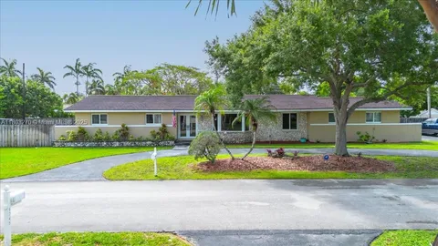 9750 SW 143rd Dr, Miami, FL 33176 - MLS#: A11803270