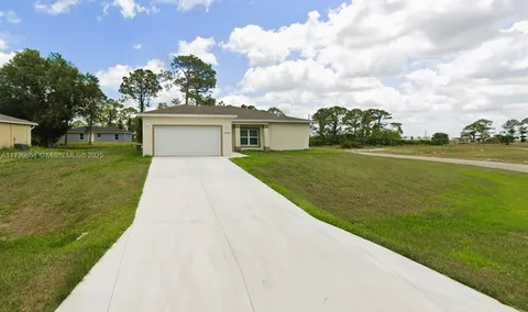6040 Kumquat Cir, La Belle, FL MLS: A11739851