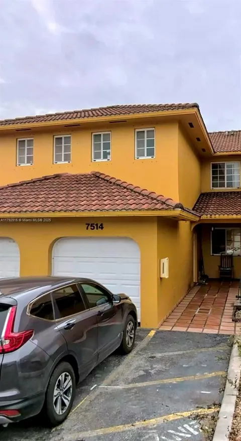 7514 NW 177th Ter Unit 7514, Hialeah, FL MLS: A11792916