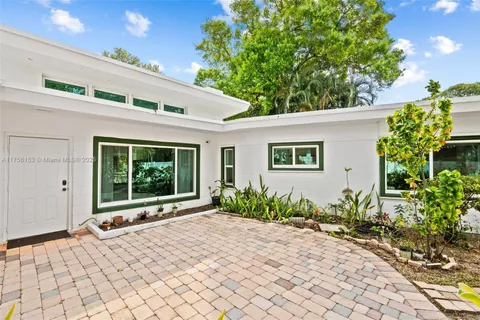 836 SW 18th Ct, Fort Lauderdale, FL 33315 - MLS#: A11756153
