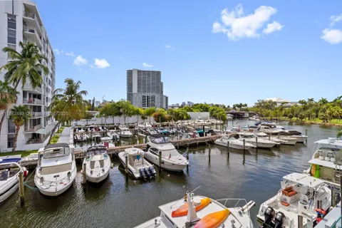 1720 NW N River Dr Unit 308, Miami, FL 33125 - MLS#: A11762193