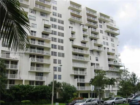 150 SE 25 Rd Unit 14H, Miami, FL MLS: A11804686