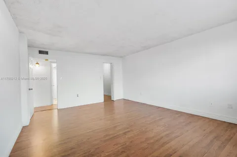 6980 NW 186th St Unit 3-120, Hialeah, FL MLS: A11788212
