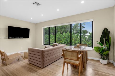 11705 NE 7th Ave, Biscayne Park, FL 33161 - MLS#: A11420402