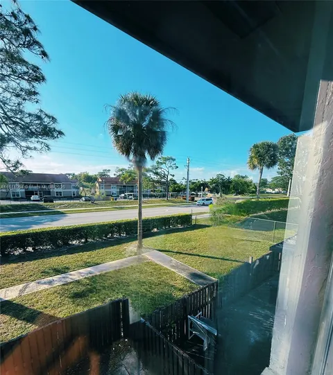 2106 Sherwood Forest Blvd Unit 17, West Palm Beach, FL 33415 - MLS#: A11544064