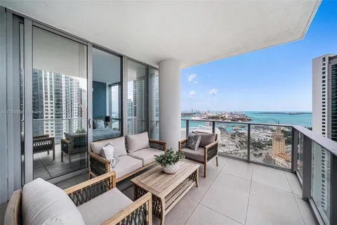851 NE 1st Ave Unit 2911, Miami, FL MLS: A11763996