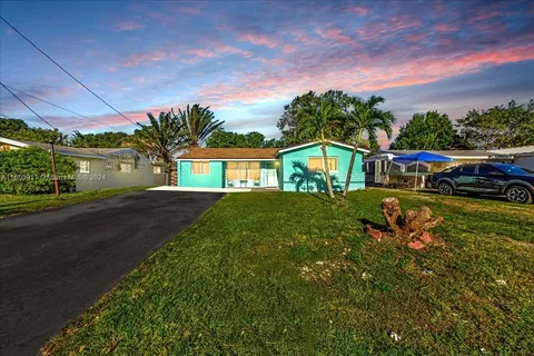 6733 SW 27th Ct, Miramar, FL 33023 - MLS#: A11699911