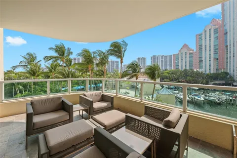 3340 NE 190th St Unit 504, Aventura, FL MLS: A11785409