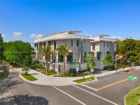 2501 SW 27 St Unit 6, Miami, FL MLS: A11782595