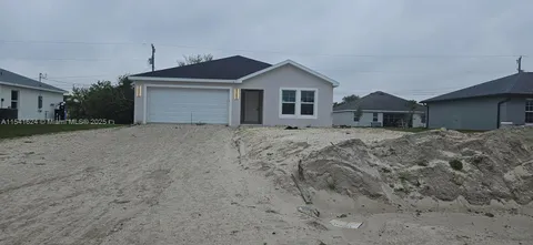 1736 NW 2nd Pl, Cape Coral, FL 33993 - MLS#: A11541624
